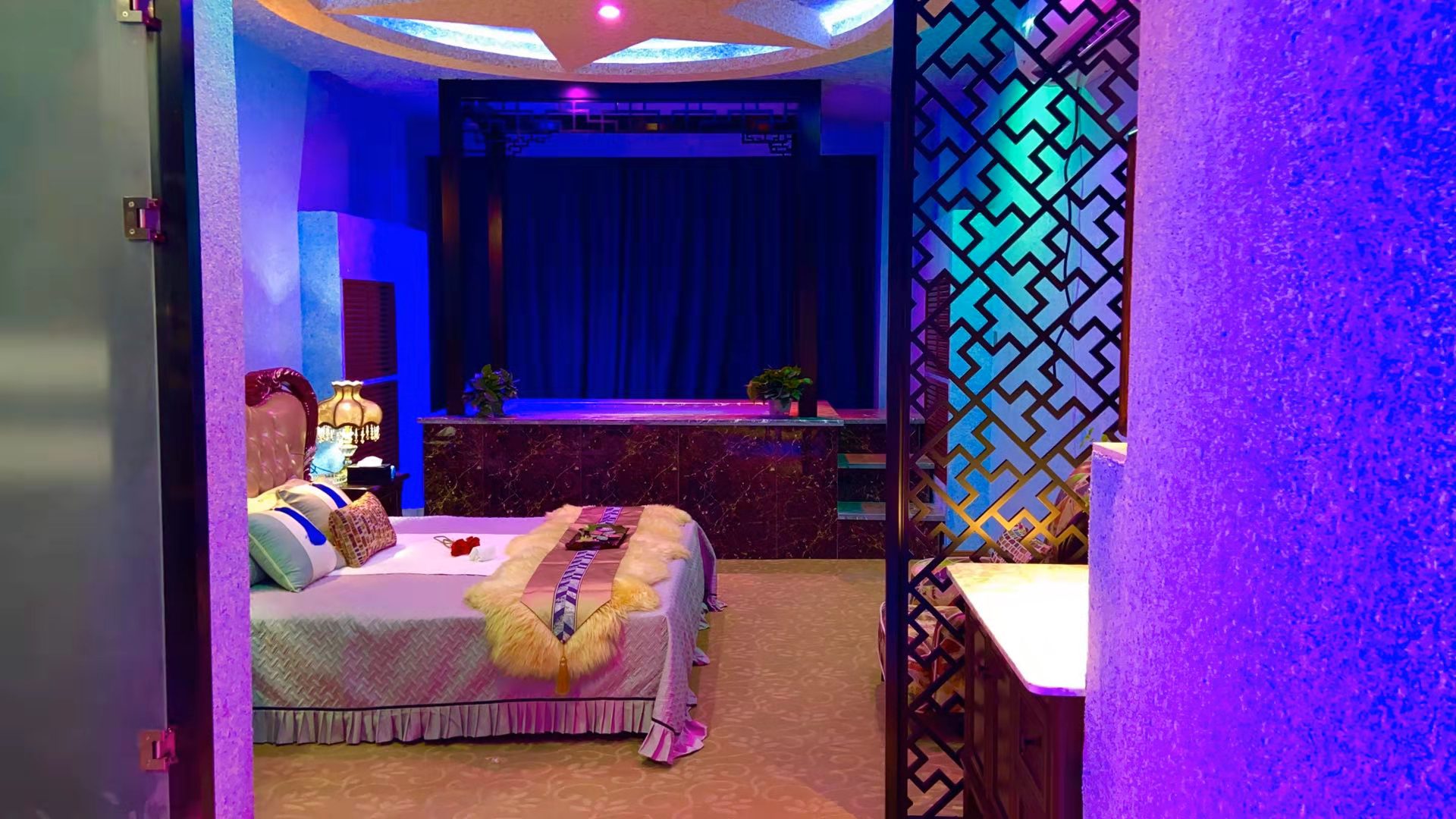 昨晚我在沈河区附近高端足疗柔式会馆,严选优质模特级技师,私人定制